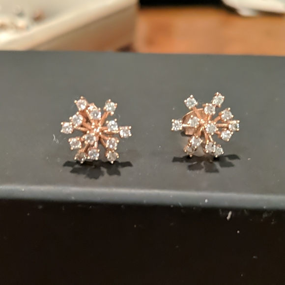 Anthropologie Jewelry - Anthropologie Allium Bloom Studs